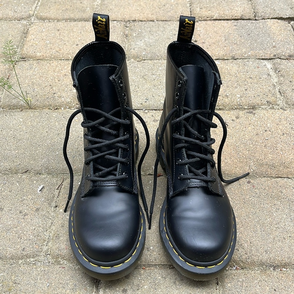 Dr. Martens 1460 Smooth Leather Lace Up Boots